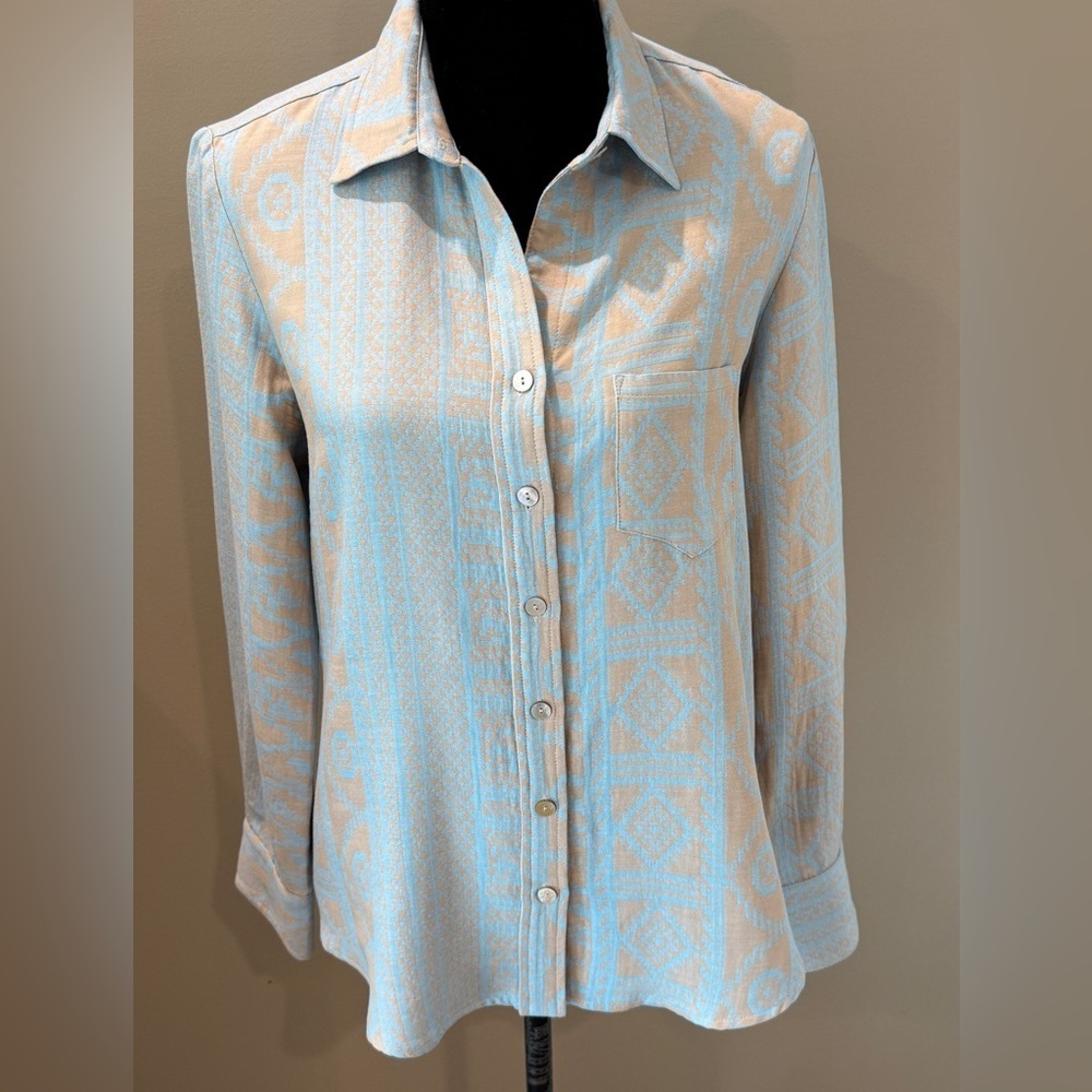 Women’s FINLEY Alex long sleeve button down Aztec jacquard print shirt. Size M - Picture 8 of 8